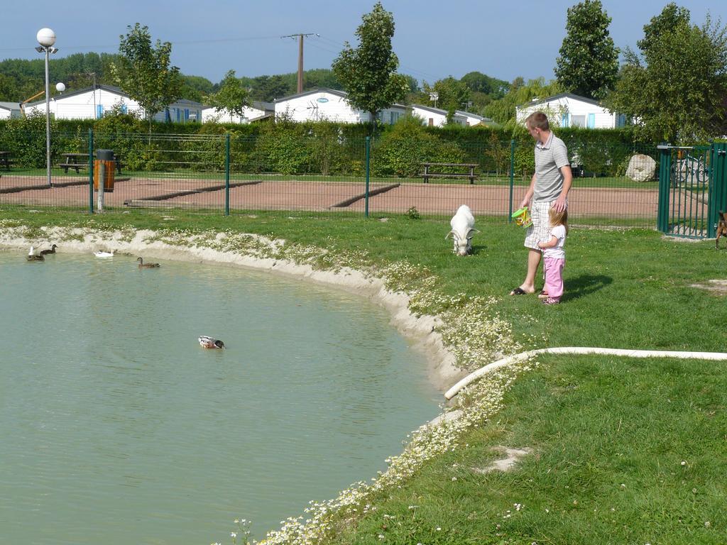 Camping Des Roses Quend Exterior photo